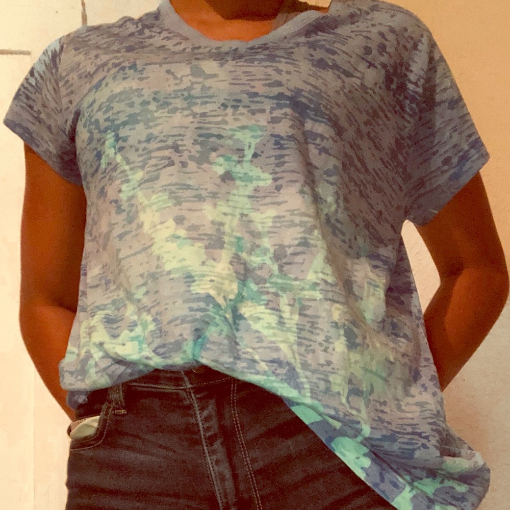 Colorful north face shirt